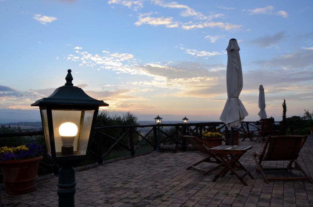 Piccolo Relais Galletto Di Marzo Spa E Relax Solo Per Due Paciano Bagian luar foto