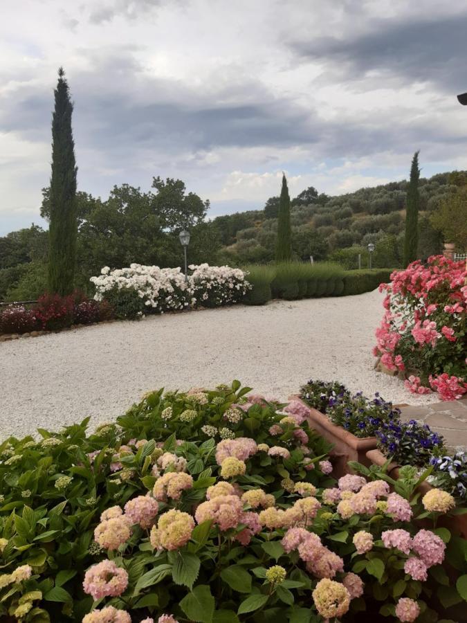 Piccolo Relais Galletto Di Marzo Spa E Relax Solo Per Due Paciano Bagian luar foto