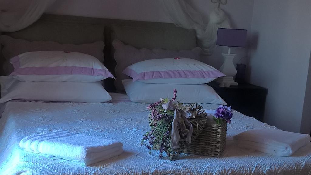 Piccolo Relais Galletto Di Marzo Spa E Relax Solo Per Due Paciano Bagian luar foto